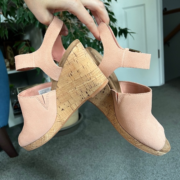 TOMS Tropez Cork Wedge Suede Sandal - Picture 2 of 8